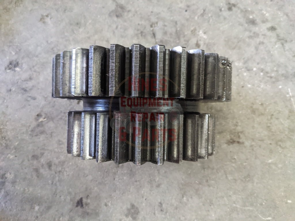 Lo Drive Gear IH International 380279R1 391883R1 USED - Hines Equipment Repair & Parts