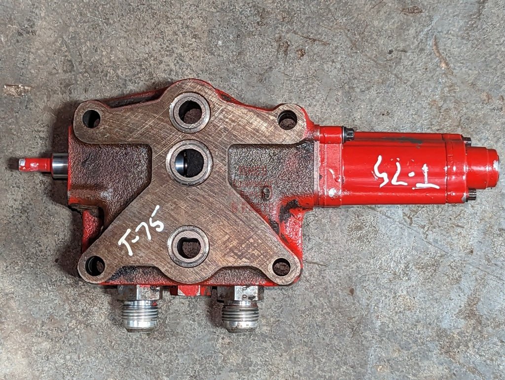 Open Center Hydraulic Auxiliary Valve Ih International 62464C94 Used Hydraulics