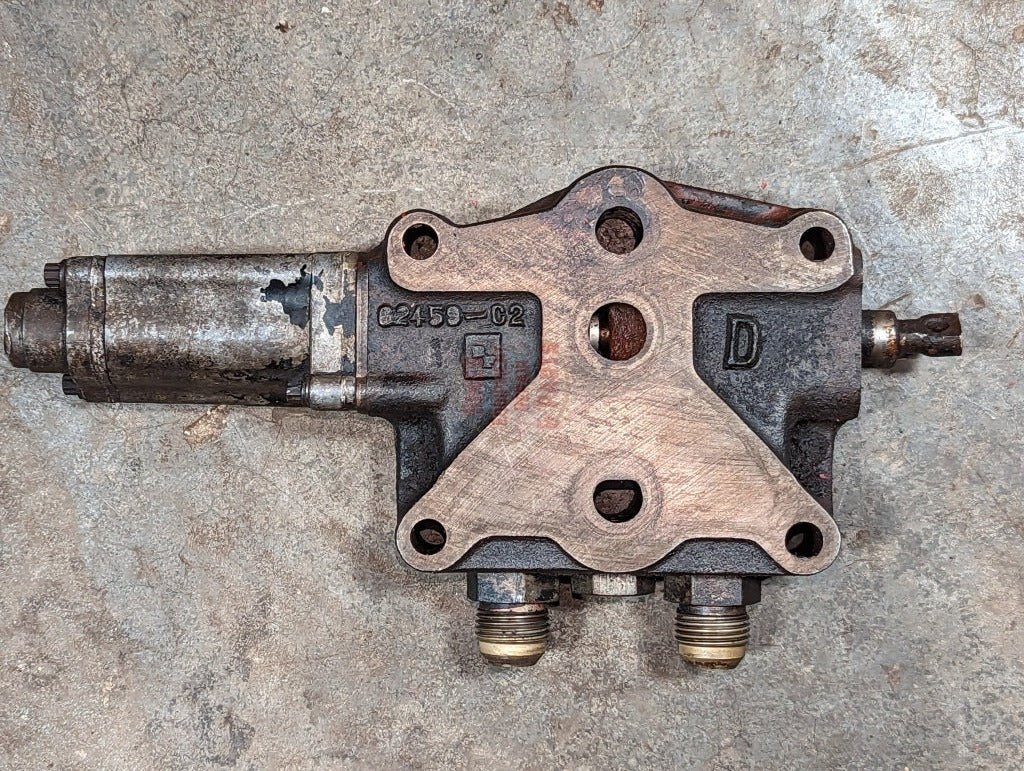 Open Center Hydraulic Auxiliary Valve IH International 62464C94 USED - Hines Equipment Repair & Parts