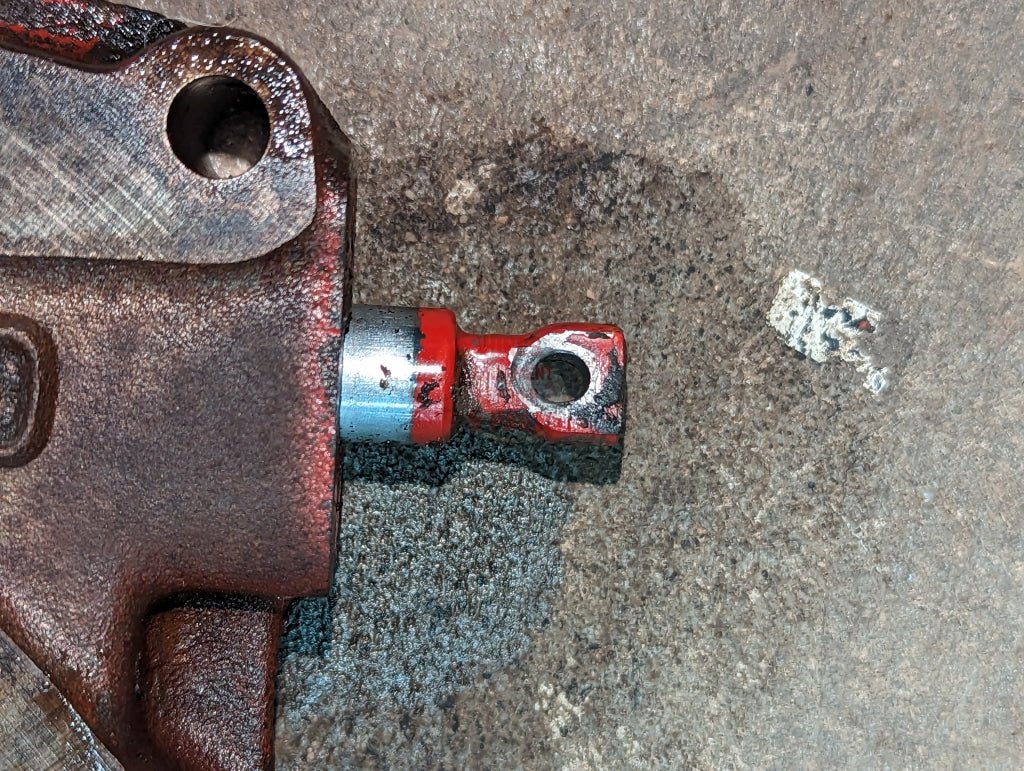 Open Center Hydraulic Auxiliary Valve IH International 62464C94 USED - Hines Equipment Repair & Parts