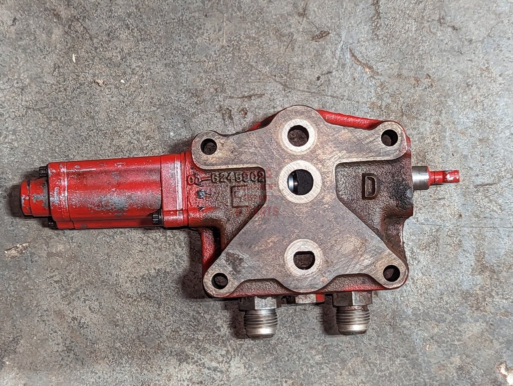 Open Center Hydraulic Auxiliary Valve IH International 62464C94 USED - Hines Equipment Repair & Parts