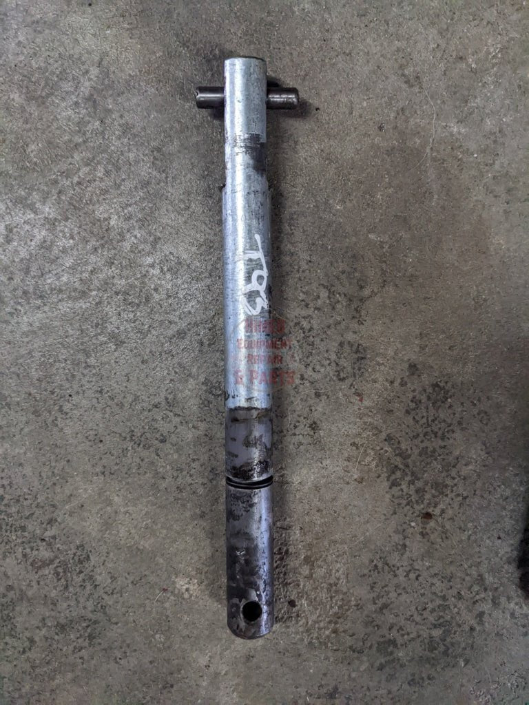 Park Lock Actuating Shaft IH International 384096R11 USED - Hines Equipment Repair & Parts