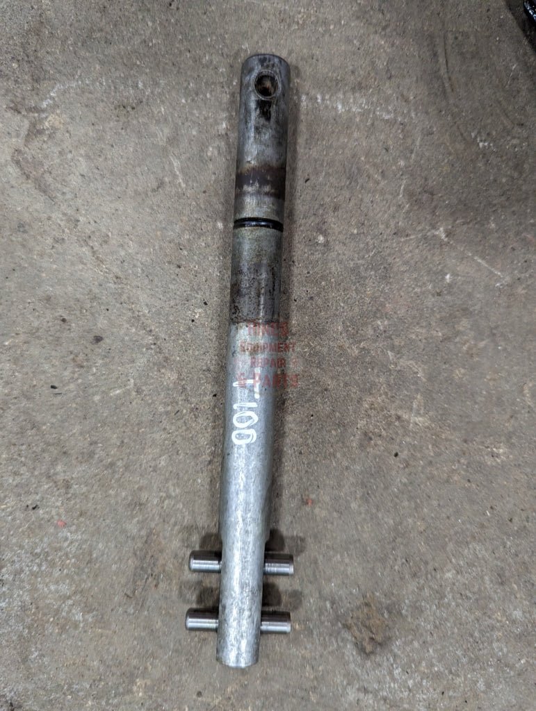Park Lock Actuating Shaft IH International 384096R11 USED - Hines Equipment Repair & Parts