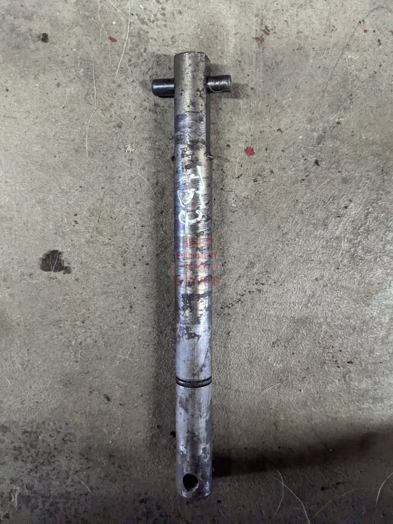 Park Lock Actuating Shaft IH International 71921C91 USED - Hines Equipment Repair & Parts