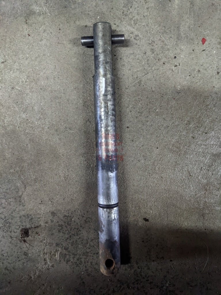 Park Lock Actuating Shaft IH International 71921C91 USED - Hines Equipment Repair & Parts