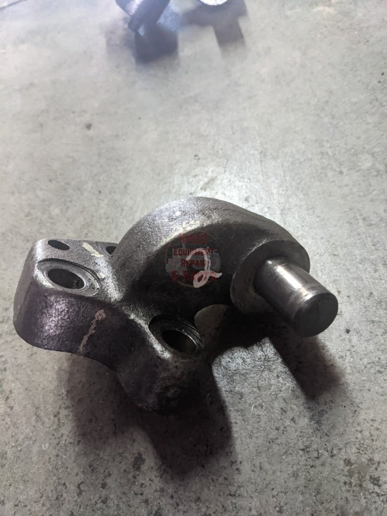 Park Lock Lever Bracket IH International 384055R11 USED - Hines Equipment Repair & Parts