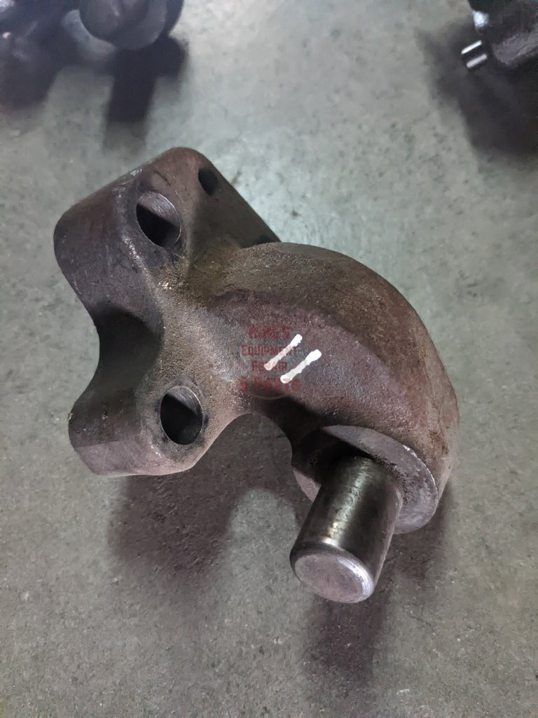 Park Lock Lever Bracket IH International 384055R11 USED - Hines Equipment Repair & Parts