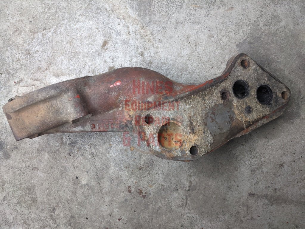 Pressure Regulator Valve Housing Rear Oil Cooler Header IH International 607263C1 USED - Hines Equipment Repair & Parts