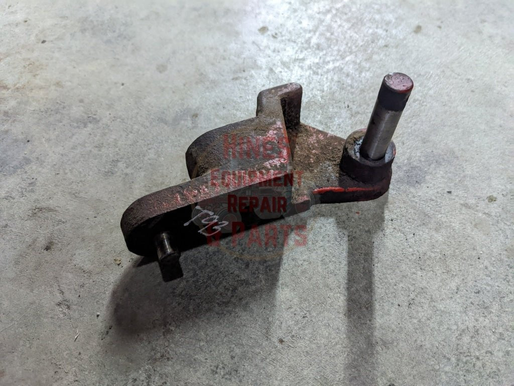 PTO Control Linkage Bracket IH International 104423C1 104424C1 USED - Hines Equipment Repair & Parts