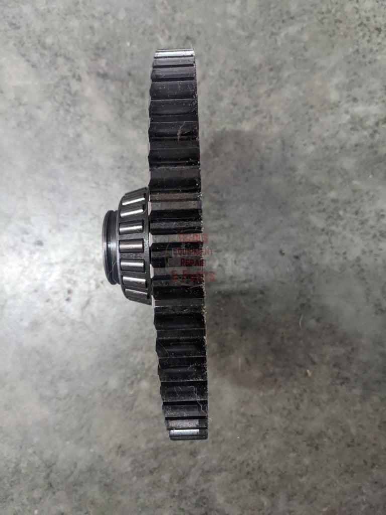 PTO Driven Gear IH International 391828R1 USED - Hines Equipment Repair & Parts