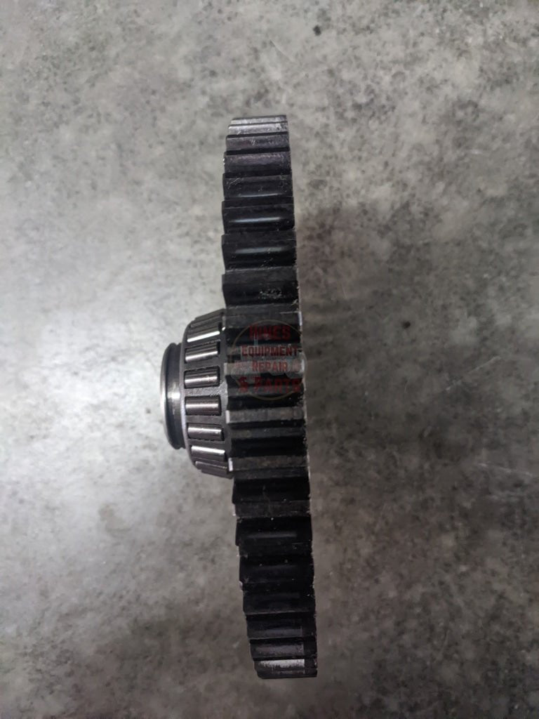 PTO Driven Gear IH International 391828R1 USED - Hines Equipment Repair & Parts