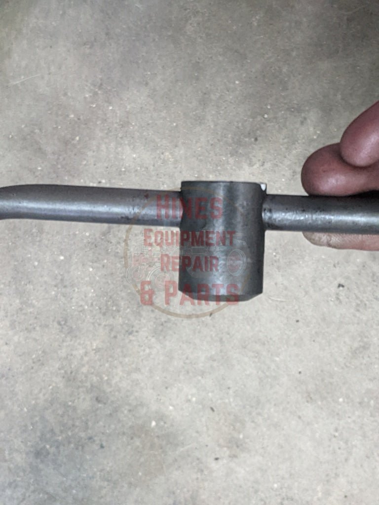 Range Pressure Lube Tube IH International 528668R1 406144R1 USED - Hines Equipment Repair & Parts