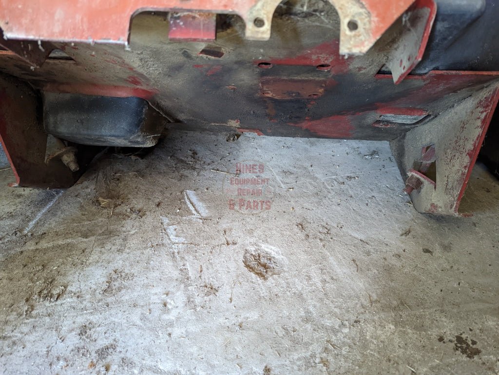 Rear Fuel Tank IH International 72907C92 103938C3 USED - Hines Equipment Repair & Parts