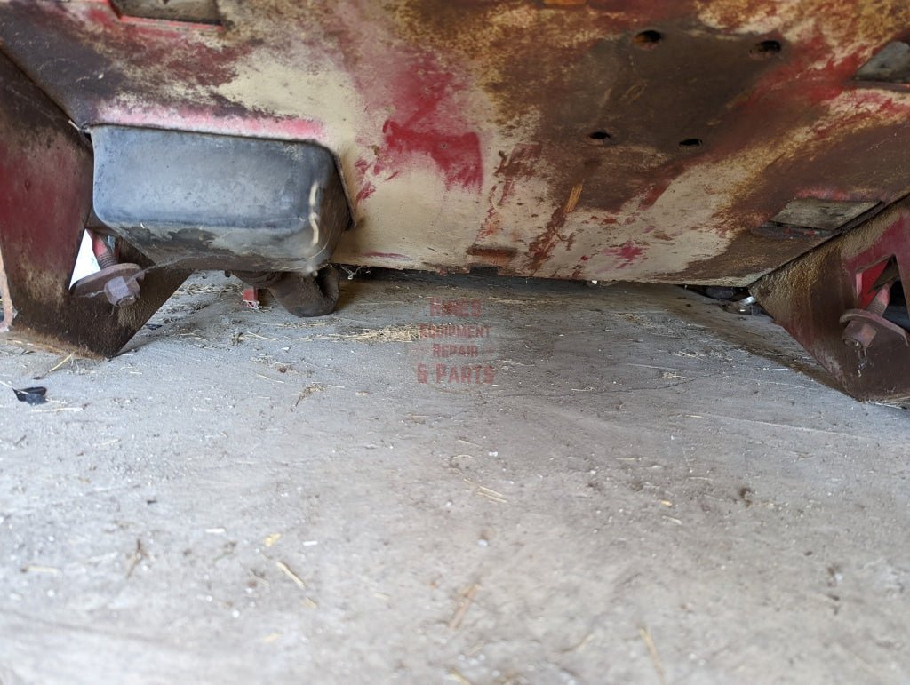 Rear Fuel Tank IH International 72907C92 103938C3 USED - Hines Equipment Repair & Parts