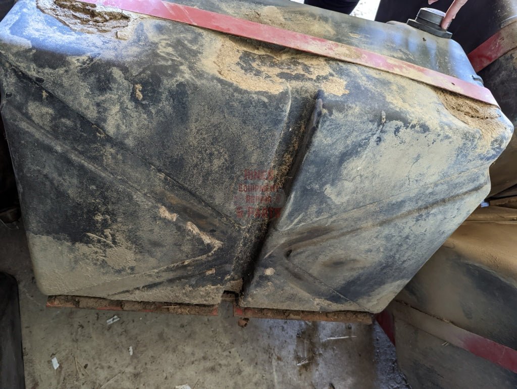 Rear Fuel Tank IH International 72907C92 103938C3 USED - Hines Equipment Repair & Parts