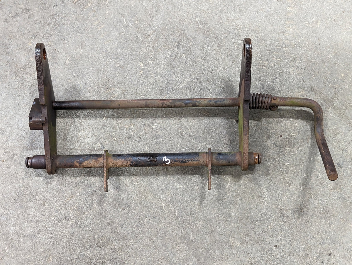 Rear Lever Assembly IH International 383294R1 380701R1 380702R1 USED - Hines Equipment Repair & Parts