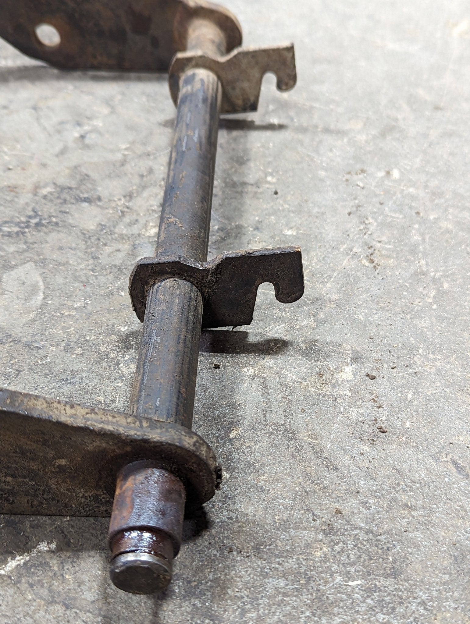 Rear Lever IH International 383294R1 USED - Hines Equipment Repair & Parts