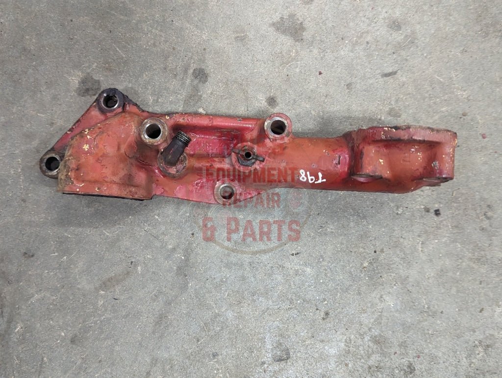 Rear Oil Cooler Header IH International 332557R1 332557R2 USED - Hines Equipment Repair & Parts