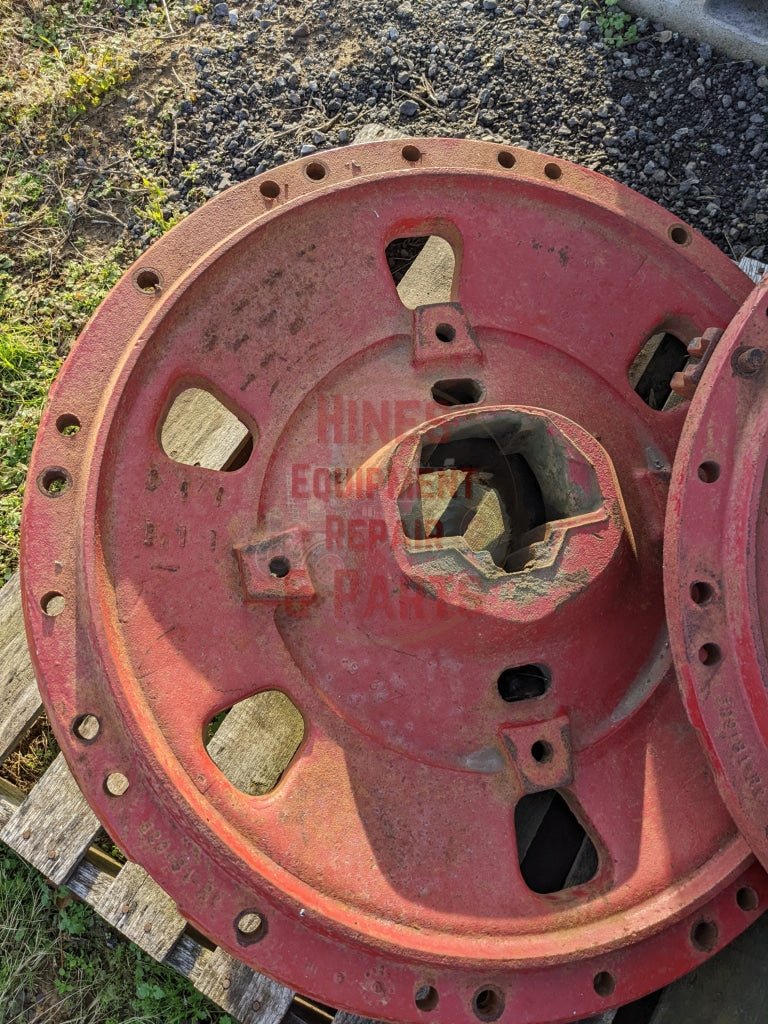 Rear Wheel Hub IH International 529121R2 USED - Hines Equipment Repair & Parts