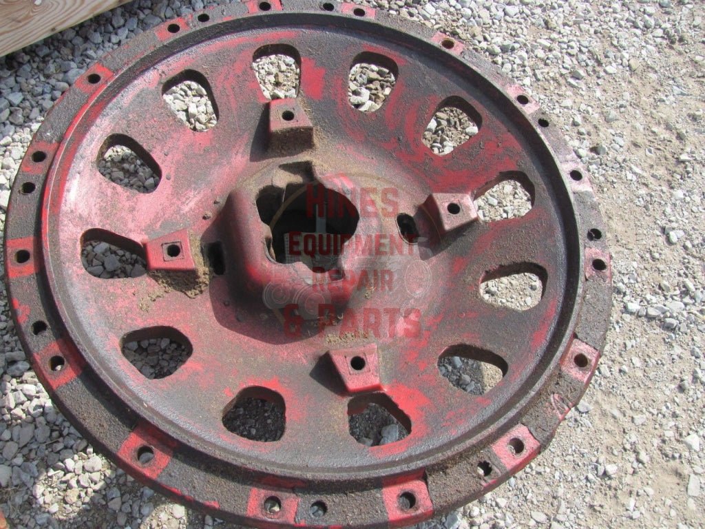 Rear Wheel Hub IH International 67338C1 USED - Hines Equipment Repair & Parts