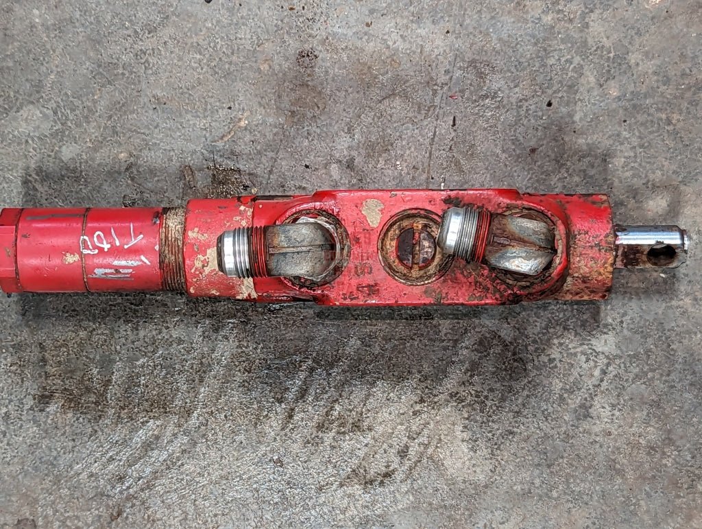 Remote Auxiliary Valve International 390827R1 390826R92 USED - Hines Equipment Repair & Parts