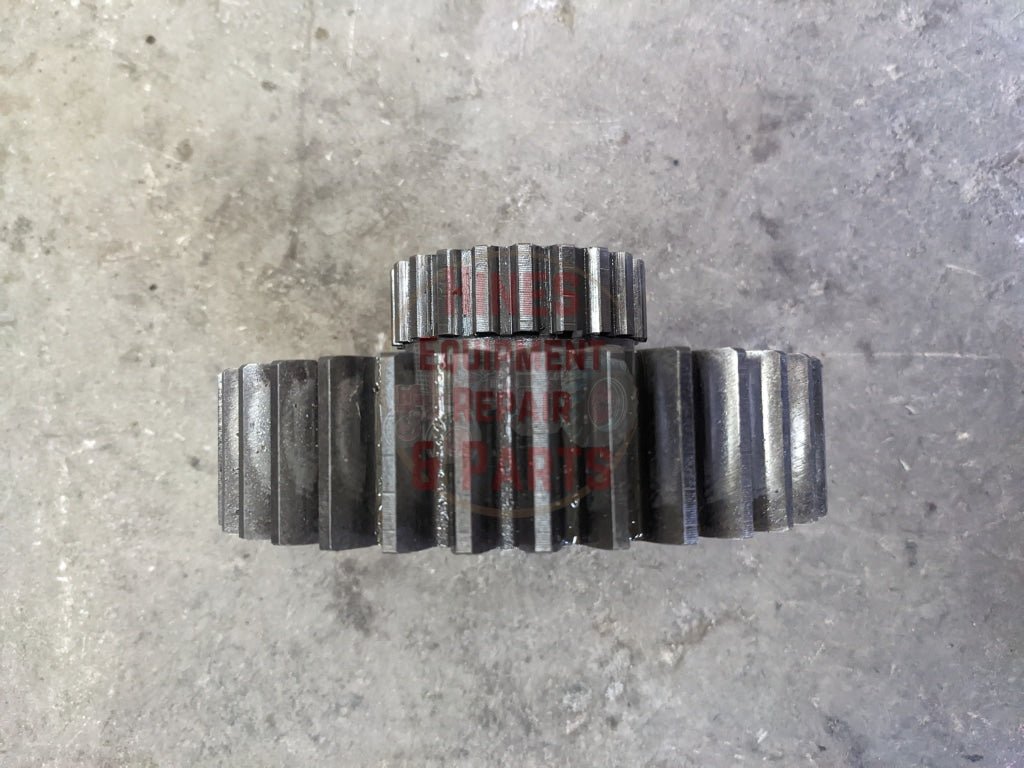 Reverse Drive Gear IH International 393525R1 USED - Hines Equipment Repair & Parts