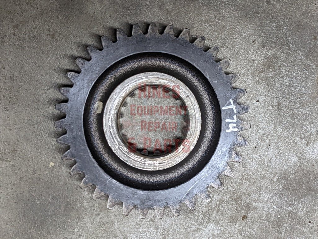 Reverse Driven Gear IH International 380288R1 380288R2 138764C2 USED - Hines Equipment Repair & Parts