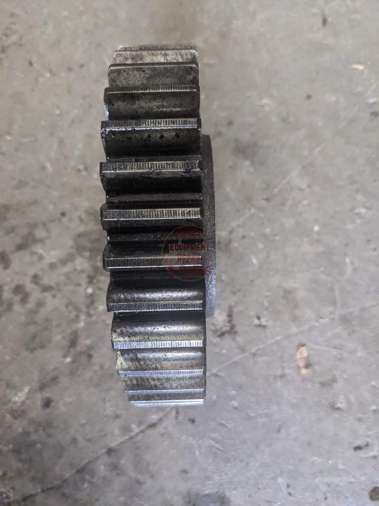 Reverse Driven Gear IH International 380288R1 380288R2 138764C2 USED - Hines Equipment Repair & Parts