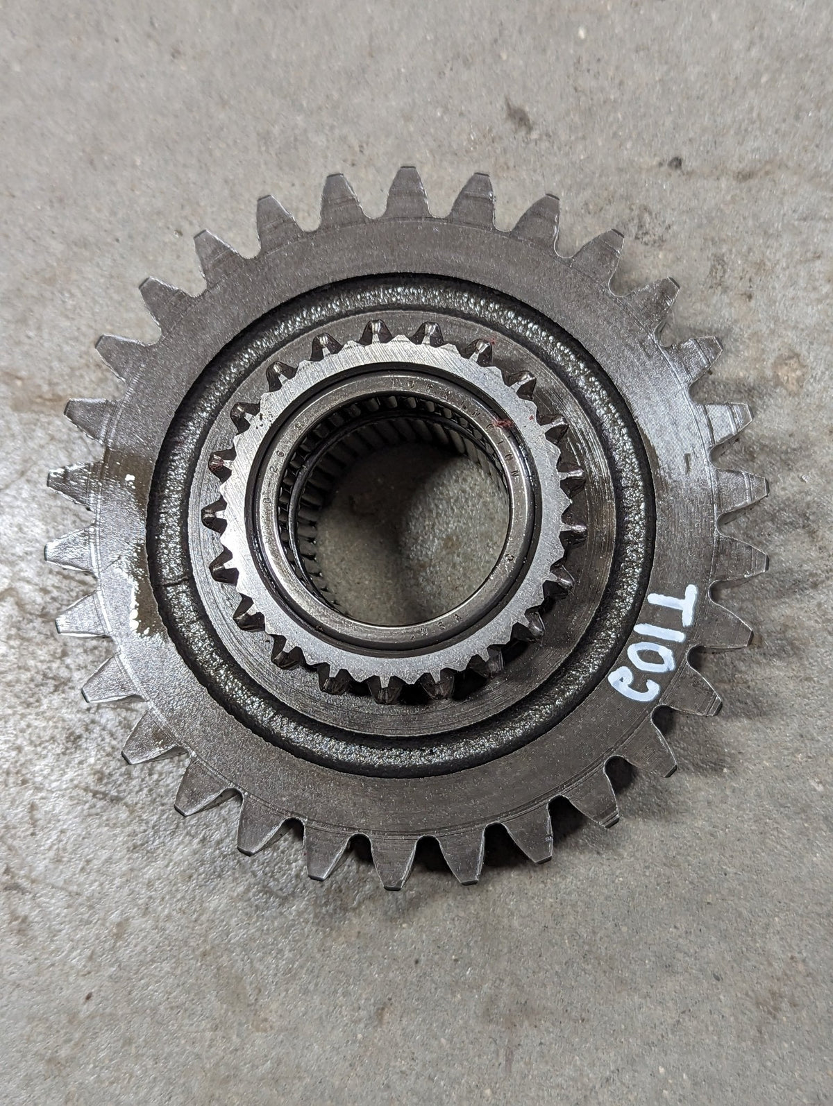 Reverse Idler Gear IH International 393523R1 USED - Hines Equipment Repair & Parts