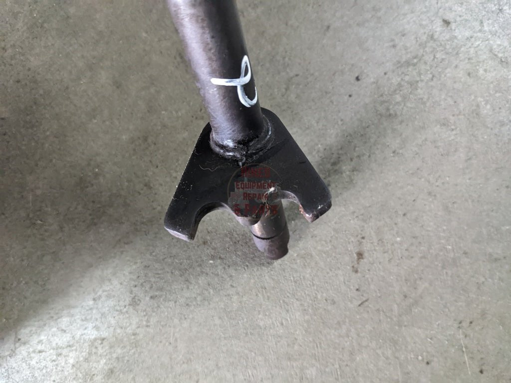 Reverse Shift Shaft IH International 120262C1 71535C1 USED - Hines Equipment Repair & Parts