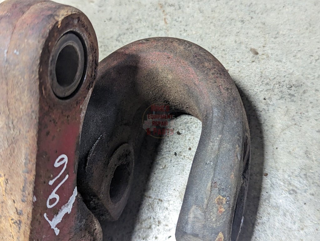 Right Crank Arm Assembly IH International 64837C1 64835C1 USED - Hines Equipment Repair & Parts