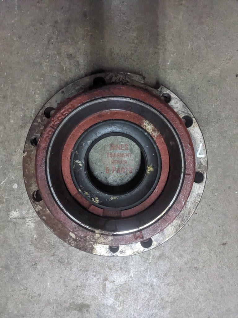 Right Differential Bearing Retainer IH International 391685R1 USED - Hines Equipment Repair & Parts