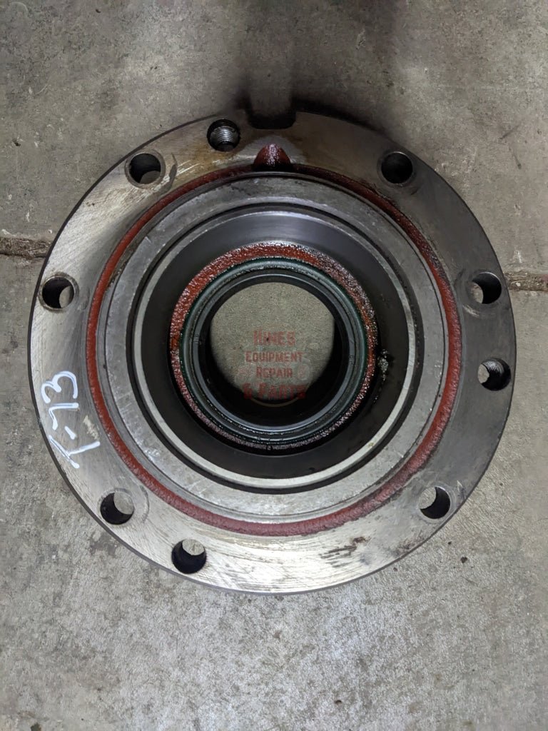 Right Differential Bearing Retainer IH International 400900R1 USED - Hines Equipment Repair & Parts