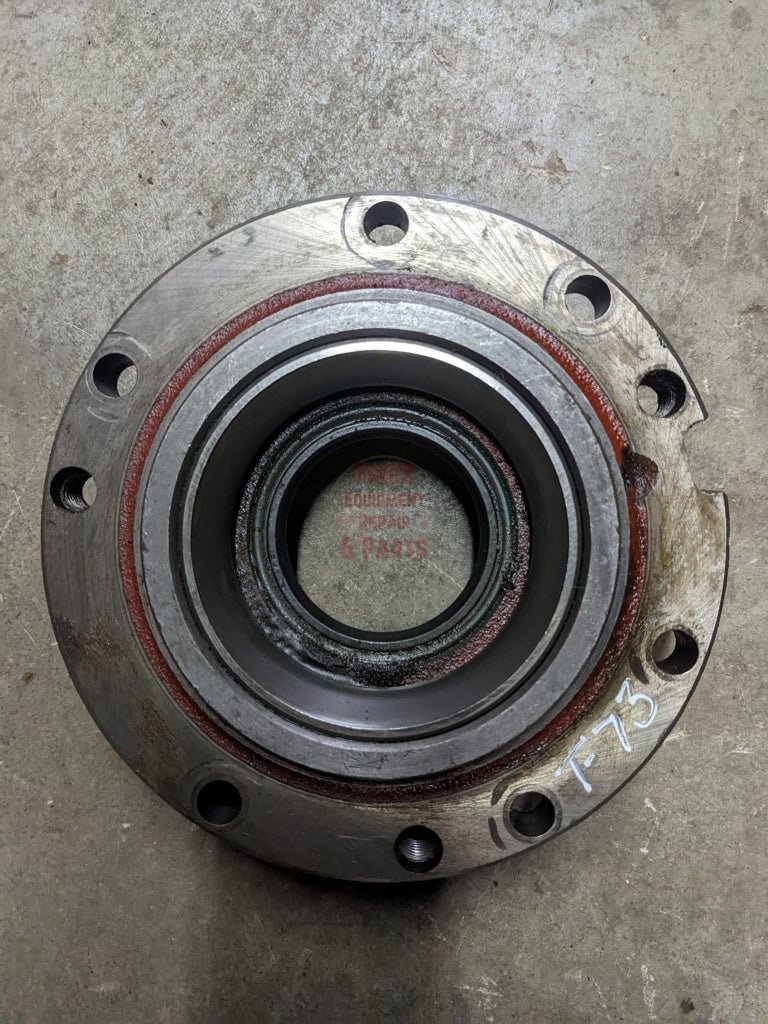 Right Differential Bearing Retainer IH International 400900R1 USED - Hines Equipment Repair & Parts