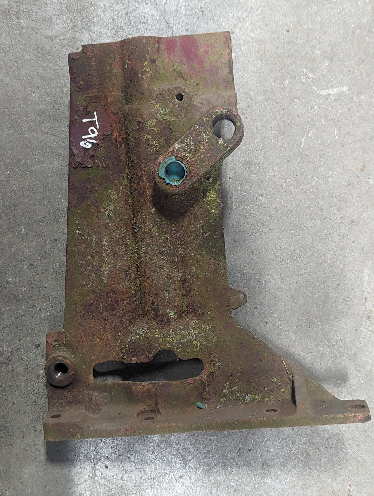 Right Gear Selector Support IH International 382744R1 USED - Hines Equipment Repair & Parts