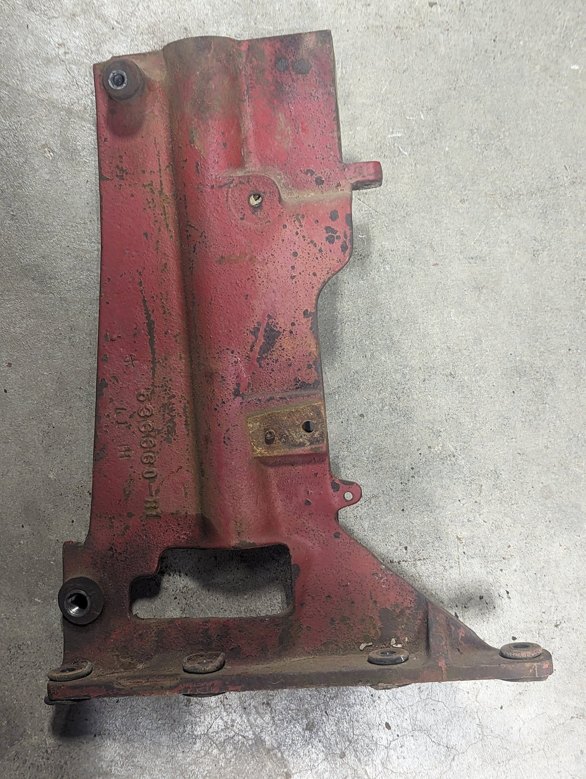 Right Gear Selector Support IH International 536660R1 USED - Hines Equipment Repair & Parts