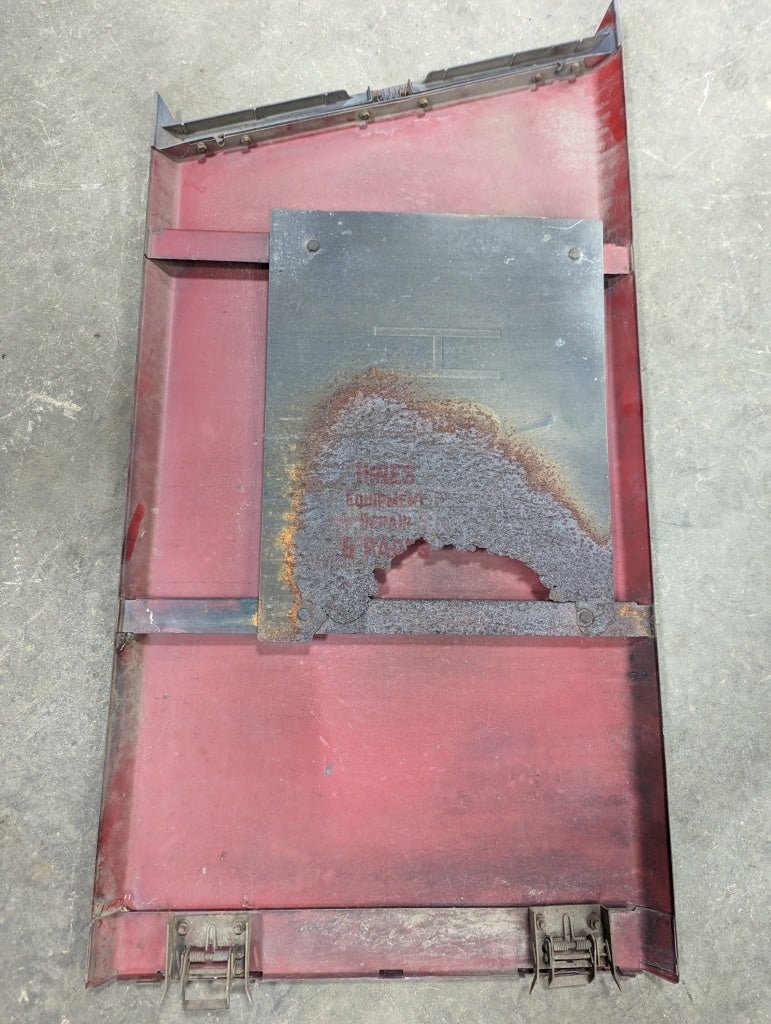 Right Side Rear Center Panel IH International 149058C4 USED - Hines Equipment Repair & Parts