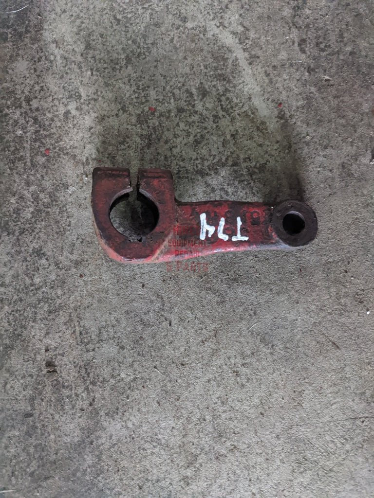 Selector Drive Arm IH International 382518R1 USED - Hines Equipment Repair & Parts