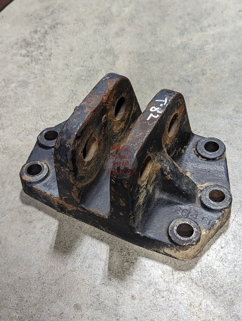 Toplink Bracket IH International 142614C3 USED - Hines Equipment Repair & Parts