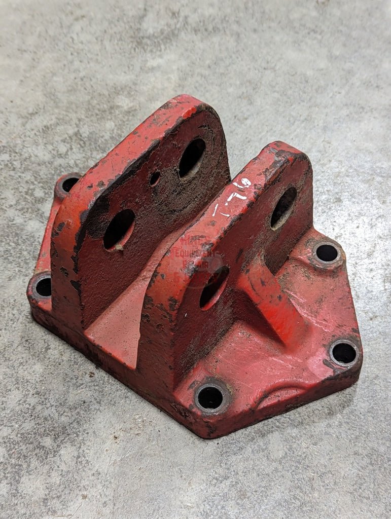 Toplink Bracket IH International 392210R51 USED - Hines Equipment Repair & Parts