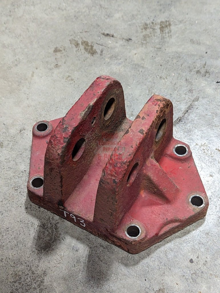 Toplink Bracket IH International 392210R51 USED - Hines Equipment Repair & Parts