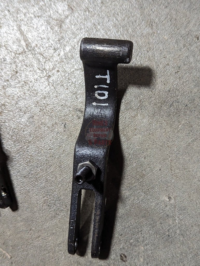 Upper Draft Sensing Arm IH International 392092R91 390118R1 391054R91 USED - Hines Equipment Repair & Parts