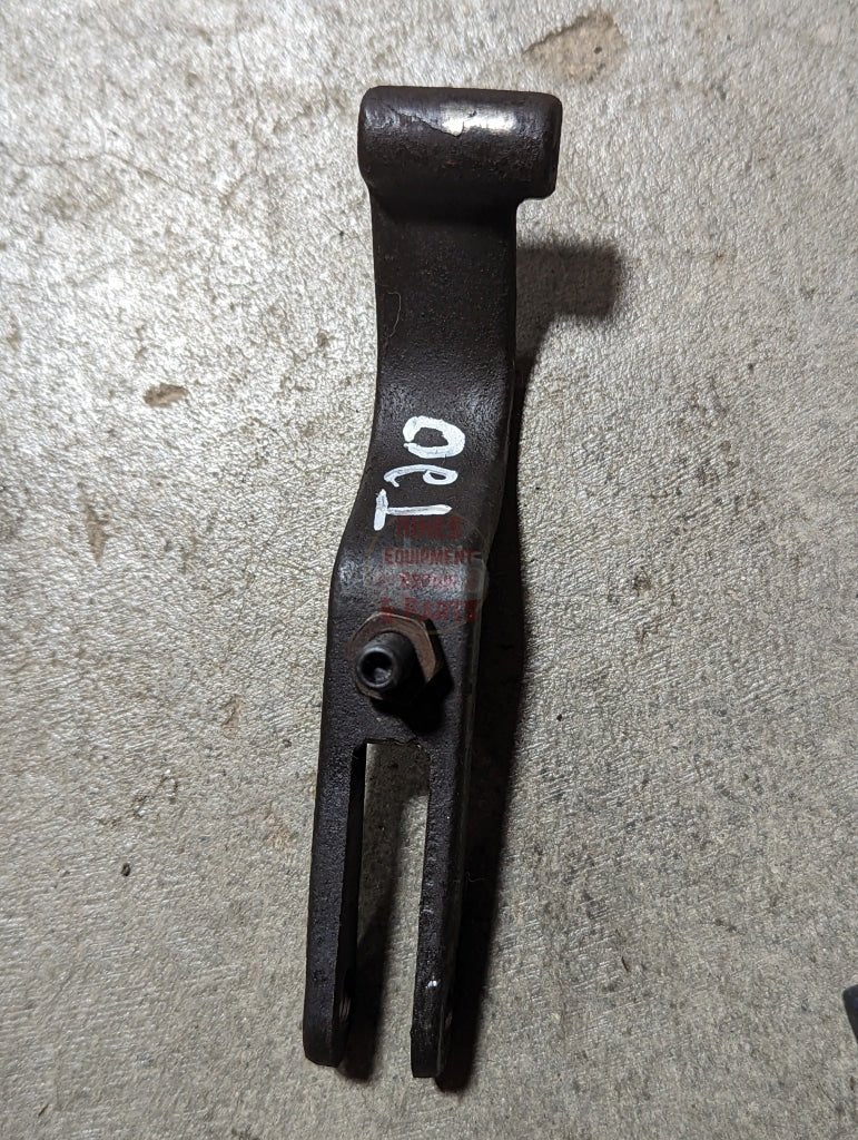 Upper Draft Sensing Arm IH International 392092R91 390118R1 391054R91 USED - Hines Equipment Repair & Parts