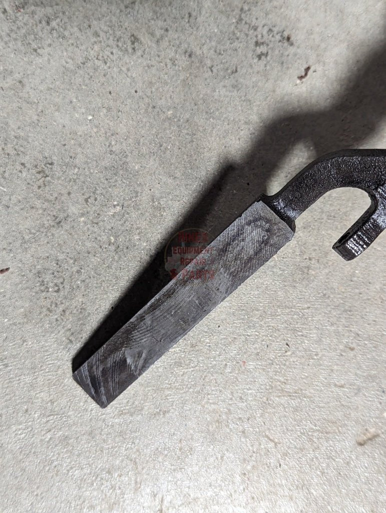 Upper Sensing Arm IH International 142638C2 USED - Hines Equipment Repair & Parts