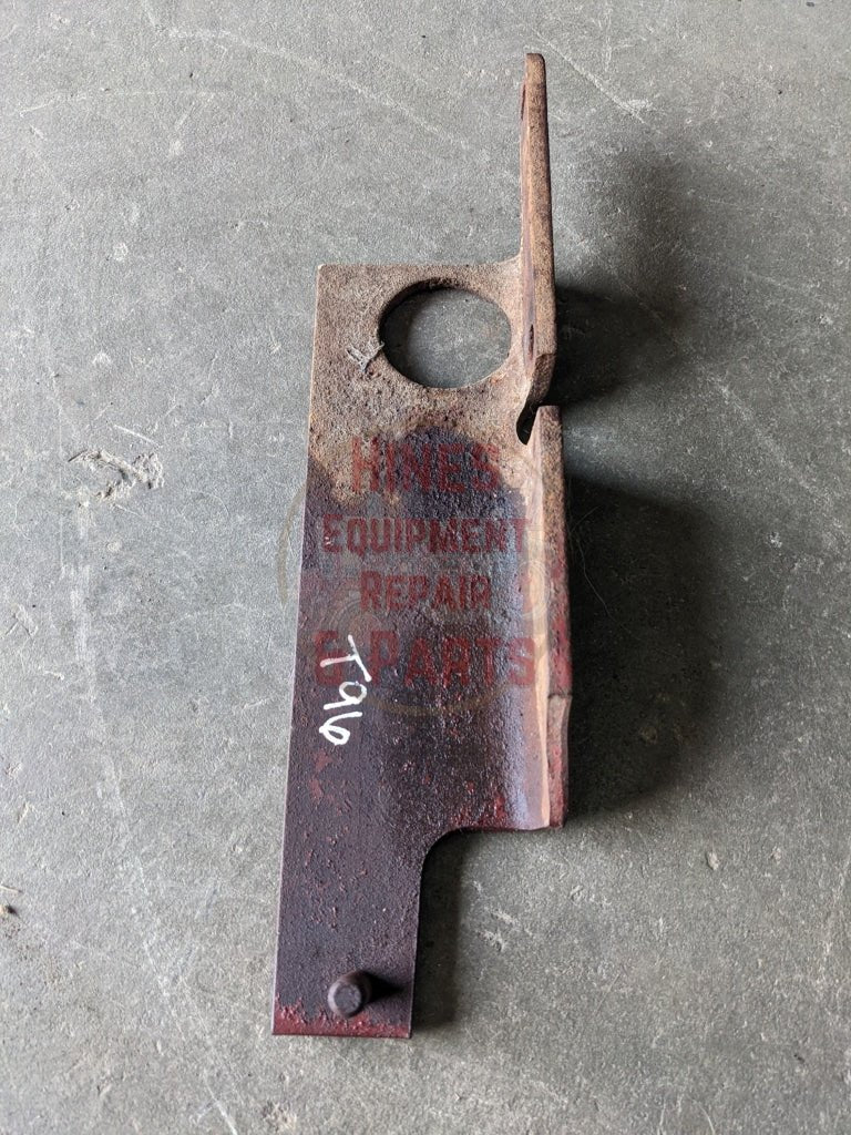 Valve Linkage Support IH International 384187R21 USED - Hines Equipment Repair & Parts