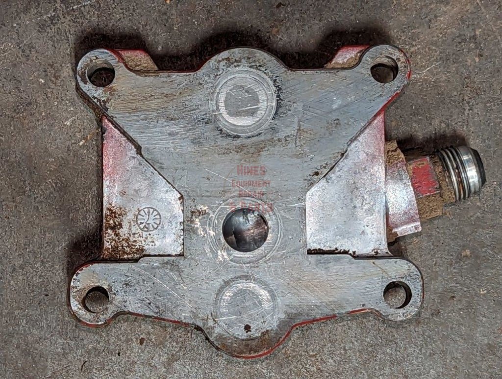Valve Mount Bracket Cover IH International 123081C1 USED - Hines Equipment Repair & Parts