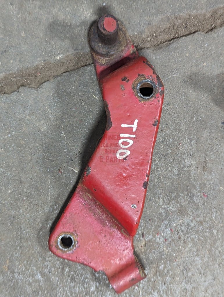 Valve Operating Pivot IH International 382489R11 USED - Hines Equipment Repair & Parts