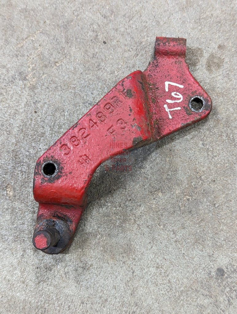 Valve Operating Pivot IH International 382489R11 USED - Hines Equipment Repair & Parts