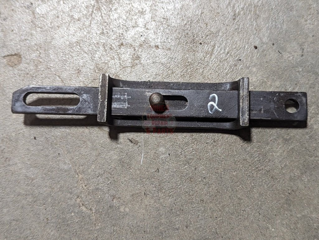 Walking Beam to Valve Link IH International 384515R12 USED - Hines Equipment Repair & Parts