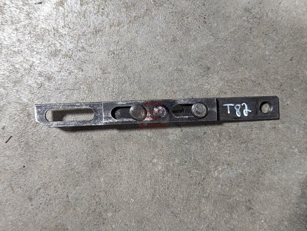 Walking Beam to Valve Link IH International 403984R1 USED - Hines Equipment Repair & Parts